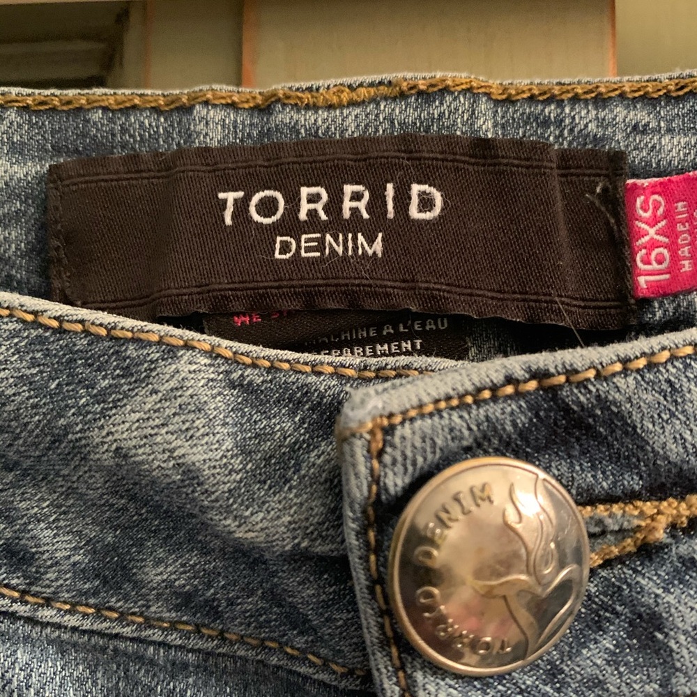 16 Short Light Jeans